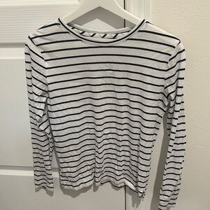 Vineyard Vines Navy and White Striped Tee